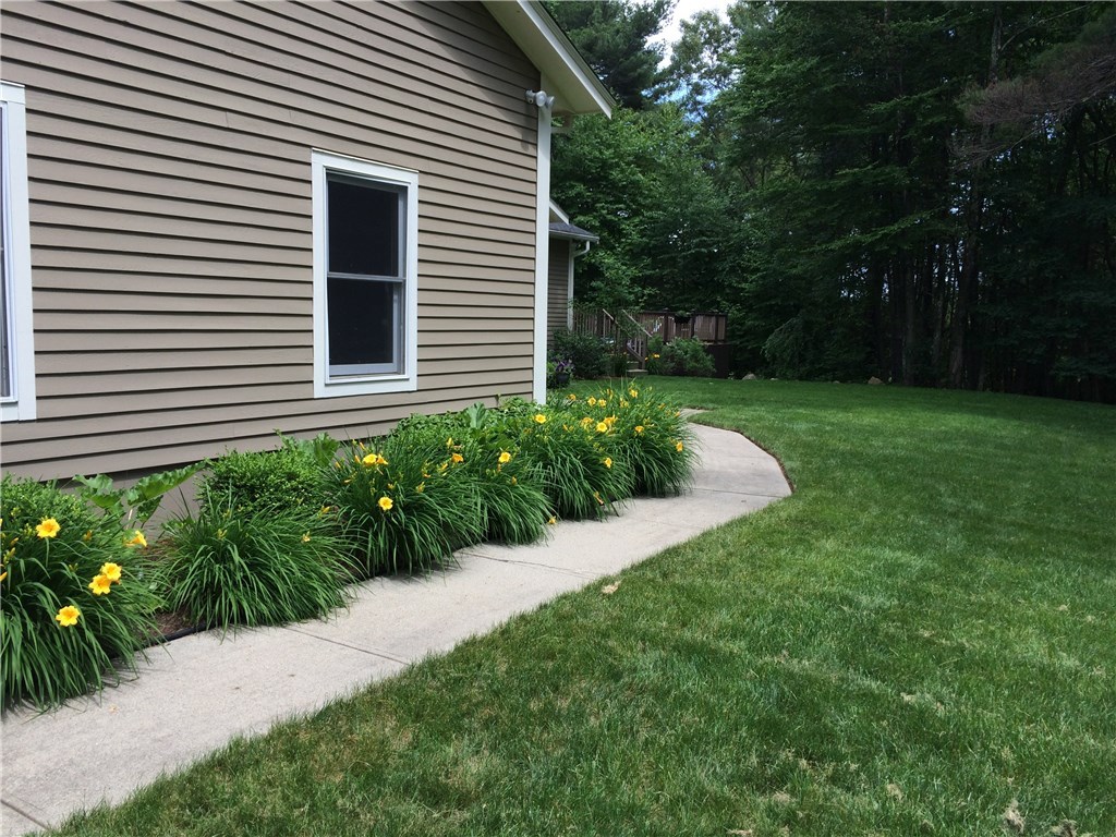 220 Old County Road Smithfield, RI 02917 - Photo 31 of 32