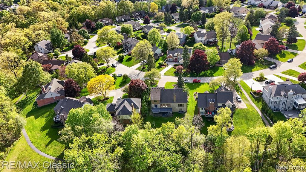 30779 Country Ridge Circle Farmington Hills, MI 48331 - Photo 3 of 46