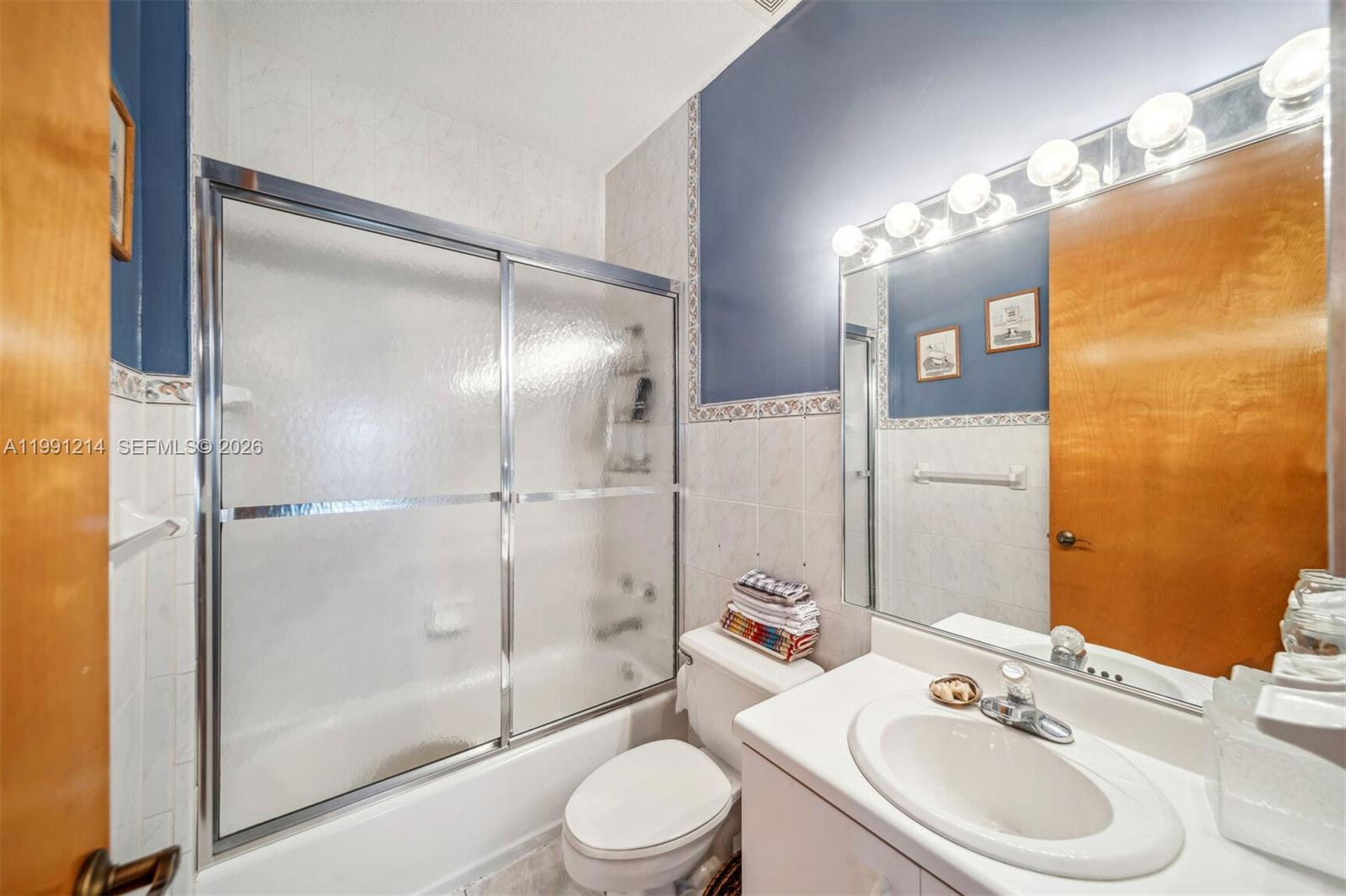 9008 Collins Avenue, Unit 402 Surfside, FL 33154 - Photo 38 of 62