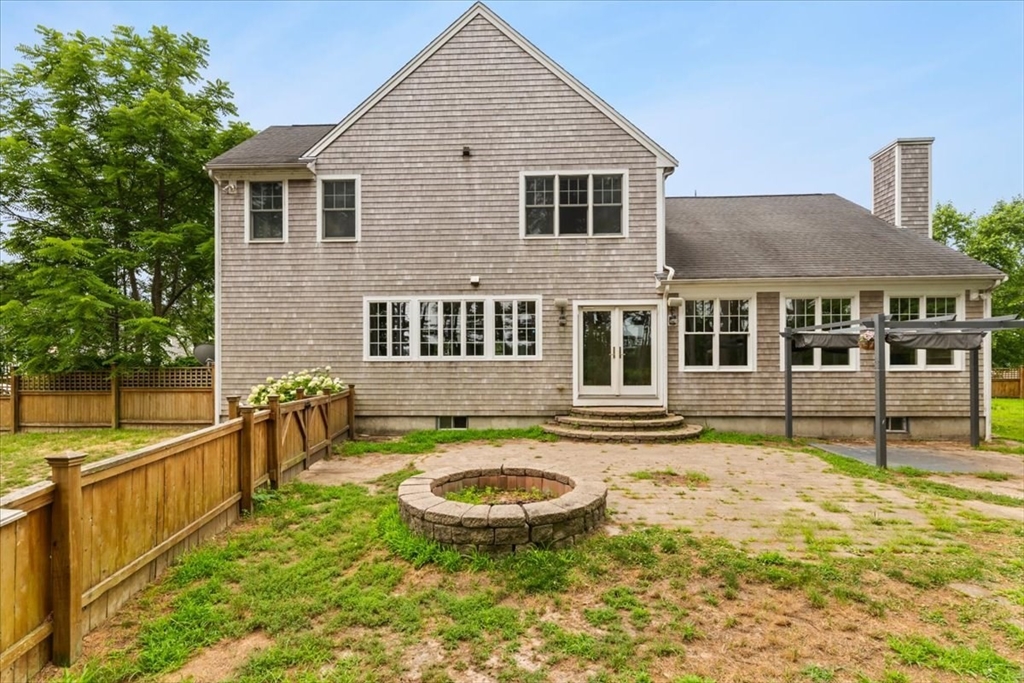 22 Red Pine Lane Wareham, MA 02571 - Photo 5 of 40