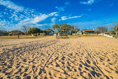 a view of a yard