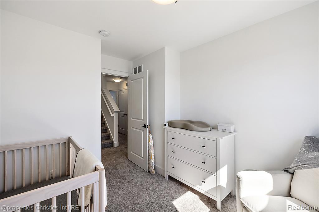 1041 Hampton Street, Unit 43 Detroit, MI 48236 - Photo 25 of 33