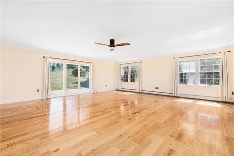 $1,125,000 | 18 J H Dwyer Drive, Middletown, RI 02842