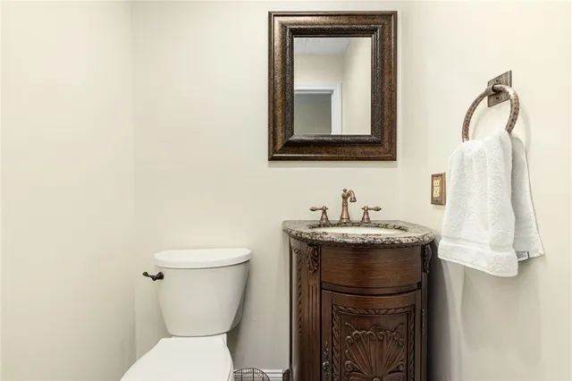 $1,125,000 | 18 J H Dwyer Drive, Middletown, RI 02842