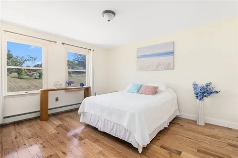 $1,125,000 | 18 J H Dwyer Drive, Middletown, RI 02842