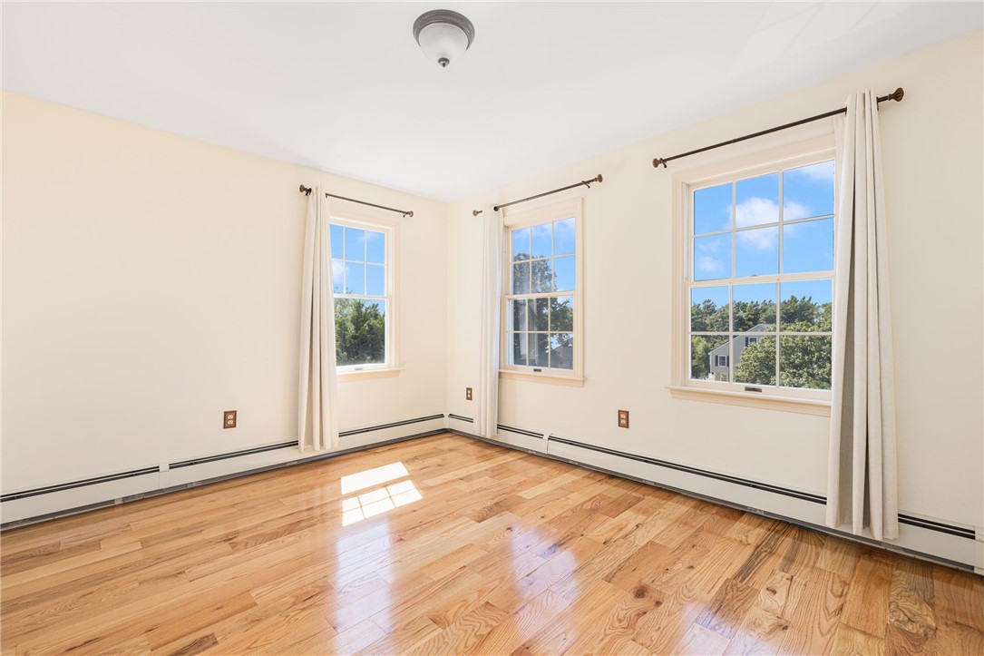 18 J H Dwyer Drive Middletown, RI 02842 - Photo 39 of 42