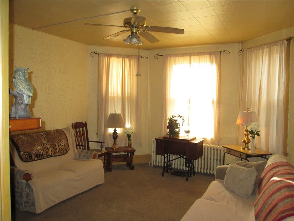 329 New York Avenue Rochester, PA 15074 - Photo 2 of 24 Gallery Image 2