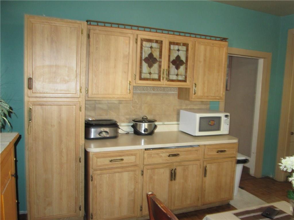 329 New York Avenue Rochester, PA 15074 - Photo 7 of 24 Gallery Image 7