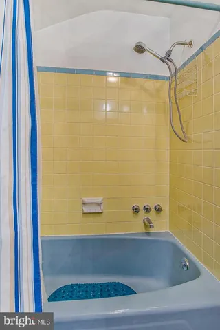 $425,000 | 8345 Verona Drive, Hyattsville, MD 20784