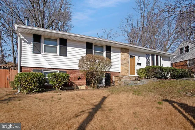 $425,000 | 8345 Verona Drive, Hyattsville, MD 20784