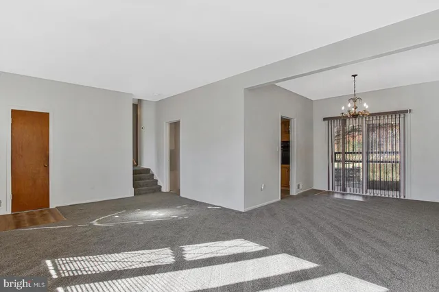 $425,000 | 8345 Verona Drive, Hyattsville, MD 20784