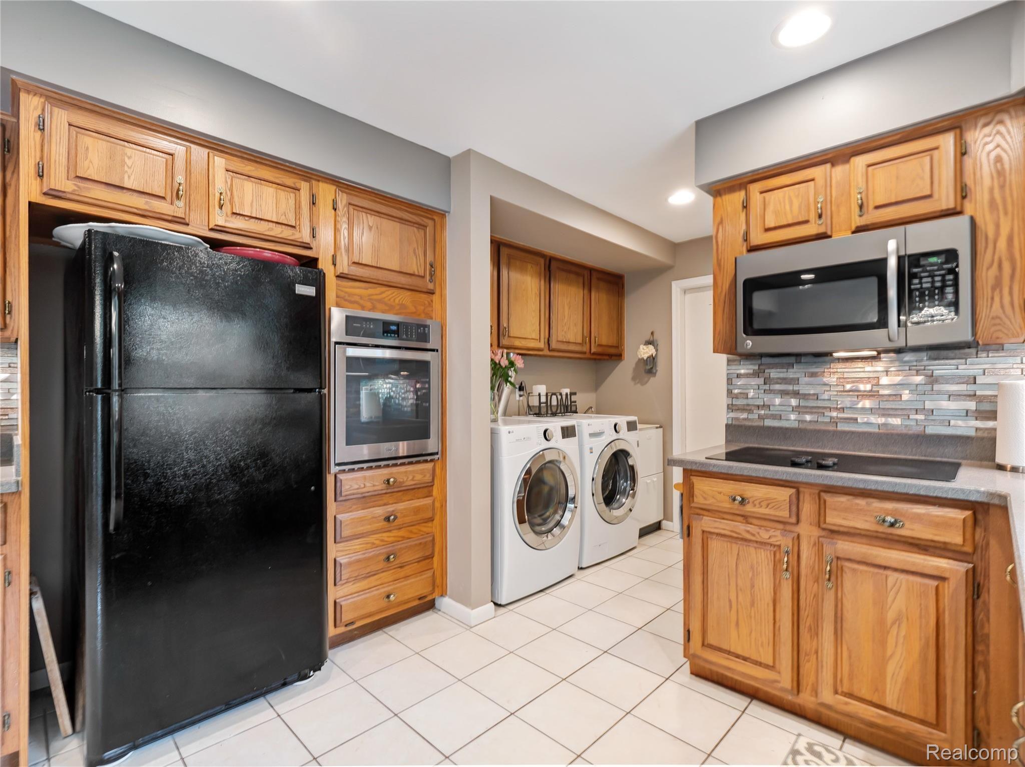 3765 Ruthland Road Troy, MI 48084 - Photo 5 of 27 3765 Ruthland TroyJuly 29, 20203.jpg