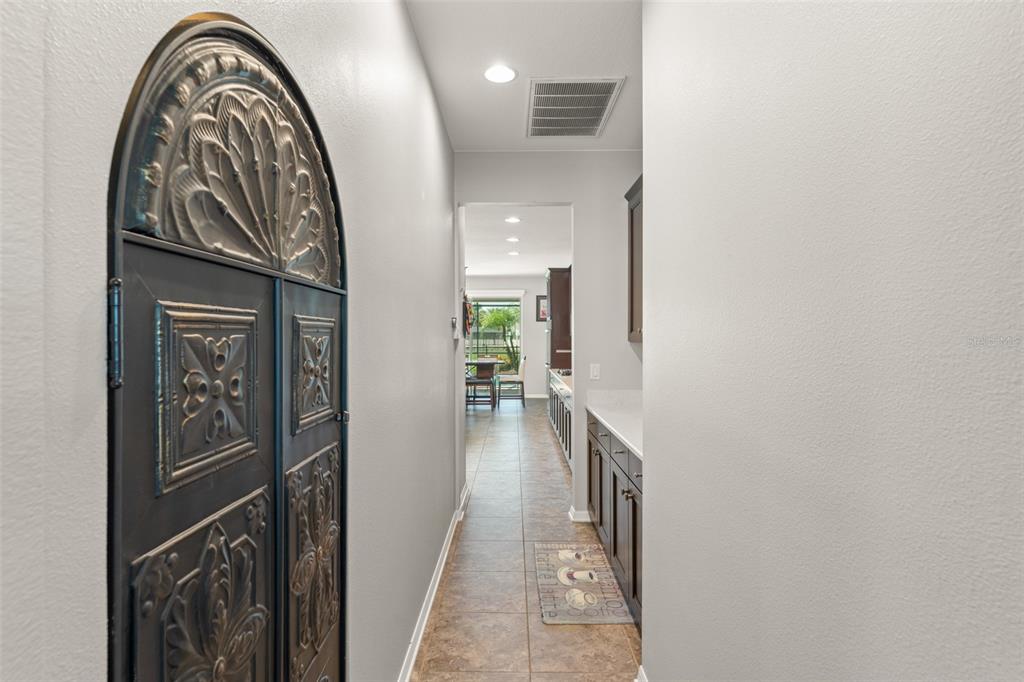 10720 Breaking Rocks Drive Tampa, FL 33647 - Photo 12 of 79