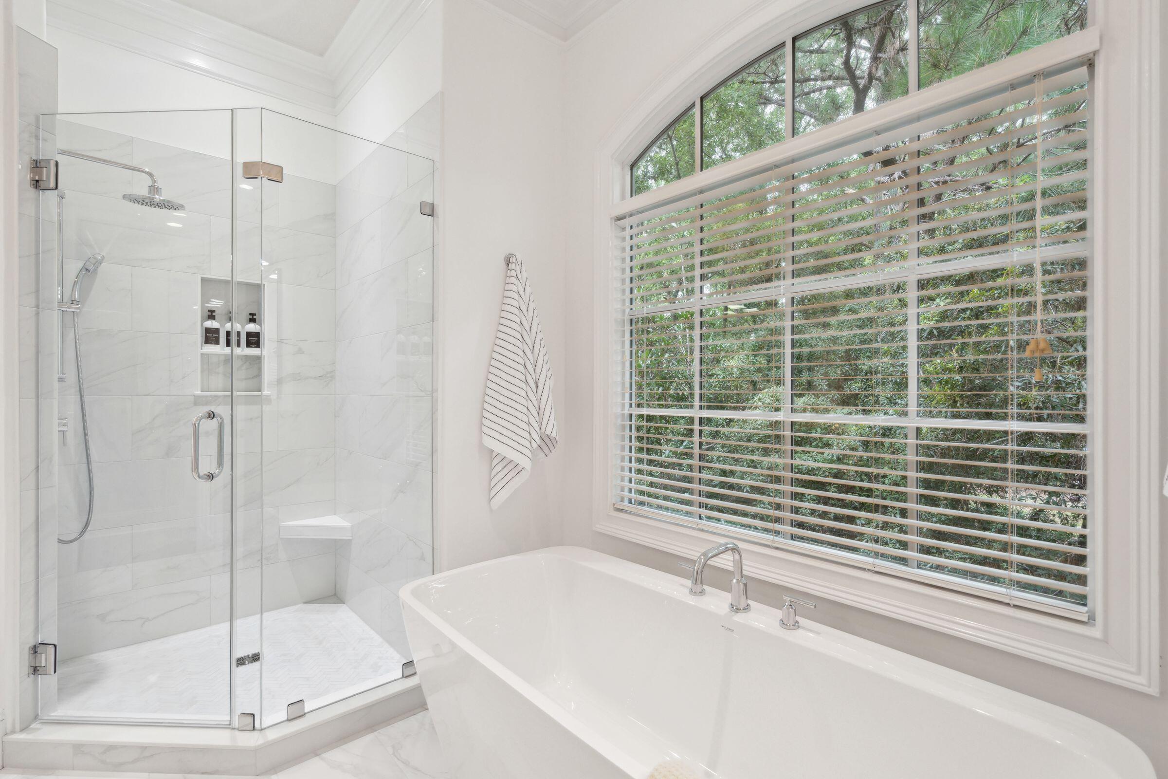 3902 Colonel Vanderhorst Circle Mount Pleasant, SC 29466 - Photo 36 of 90 Primary Bathroom