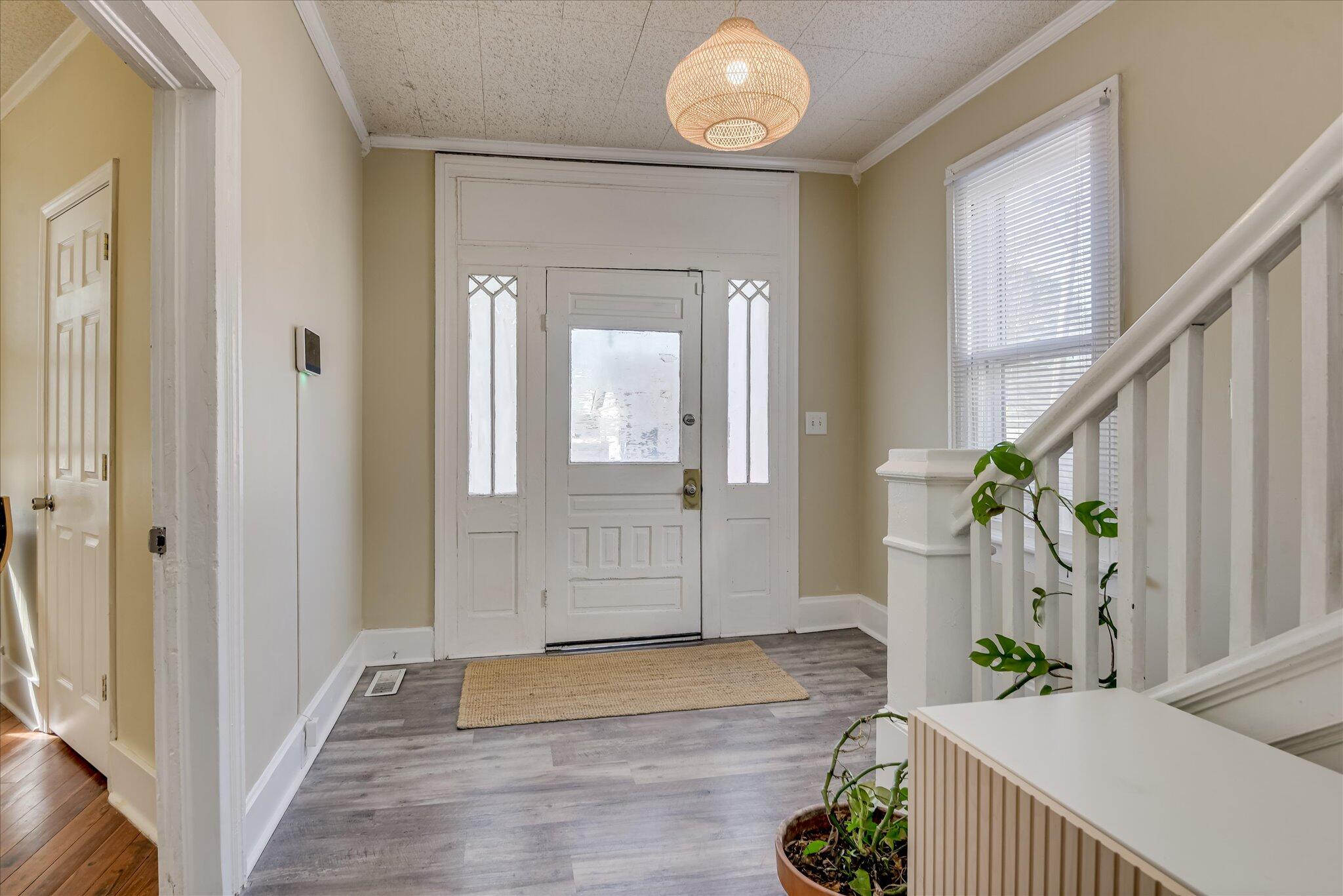 1845 Warren Street Augusta, GA 30904 - Photo 4 of 34 Front Entryway