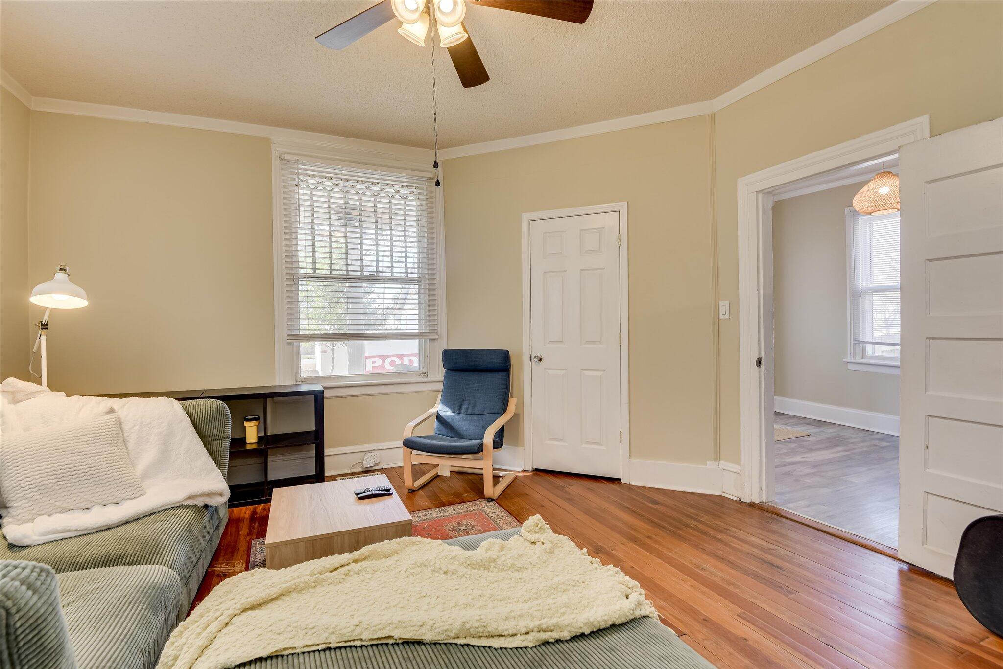 1845 Warren Street Augusta, GA 30904 - Photo 7 of 34 Living Room