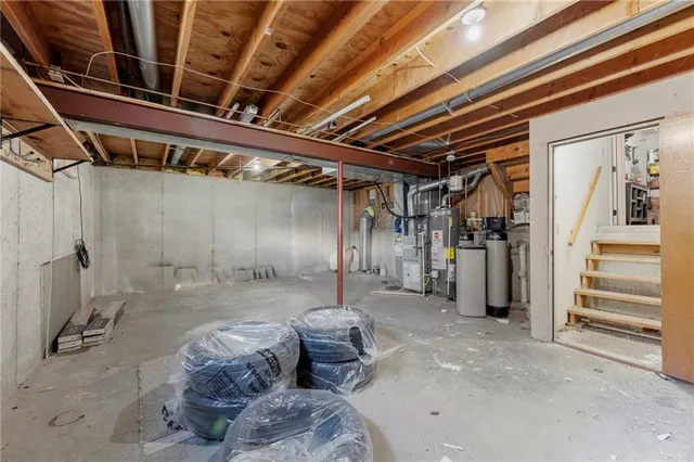 $330,000 | 6117 North Coventry Avenue, Kansas City, MO 64151