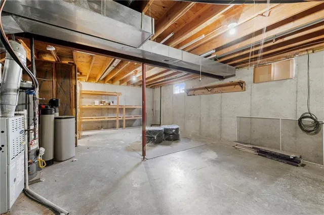 $330,000 | 6117 North Coventry Avenue, Kansas City, MO 64151