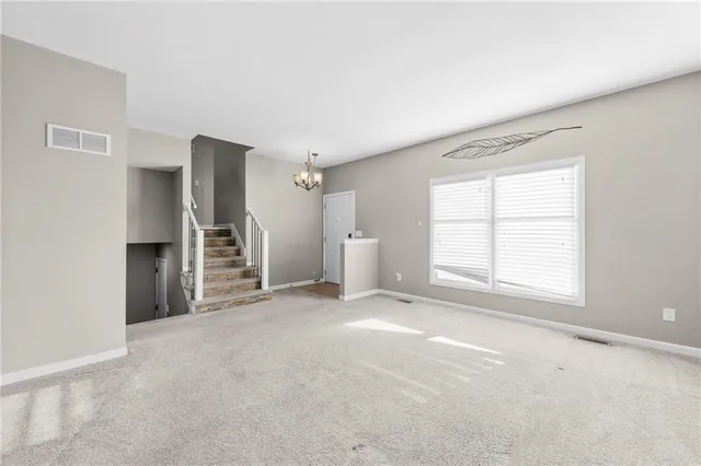 $330,000 | 6117 North Coventry Avenue, Kansas City, MO 64151