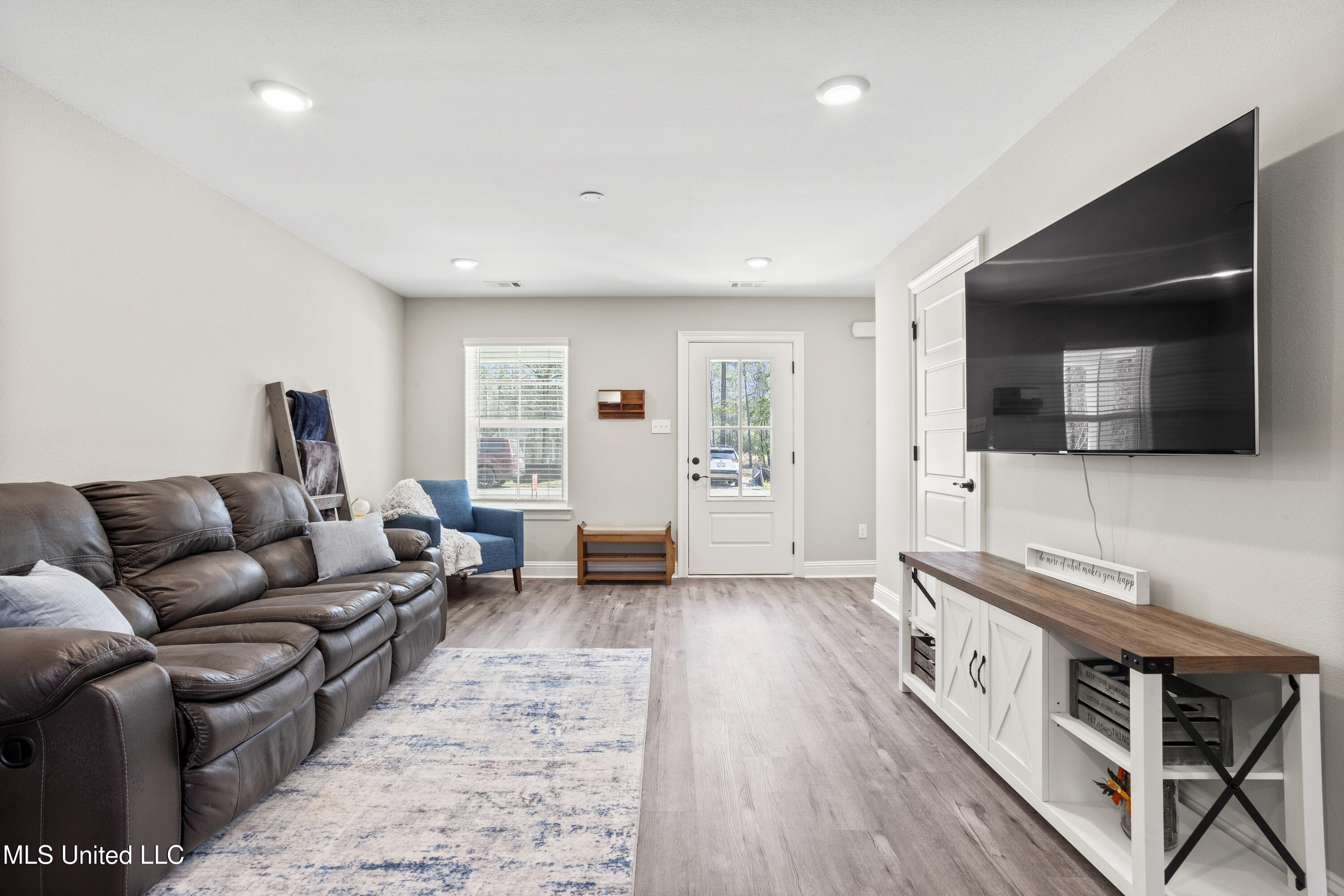 13281 Kelly Street Gulfport, MS 39503 - Photo 3 of 23 003