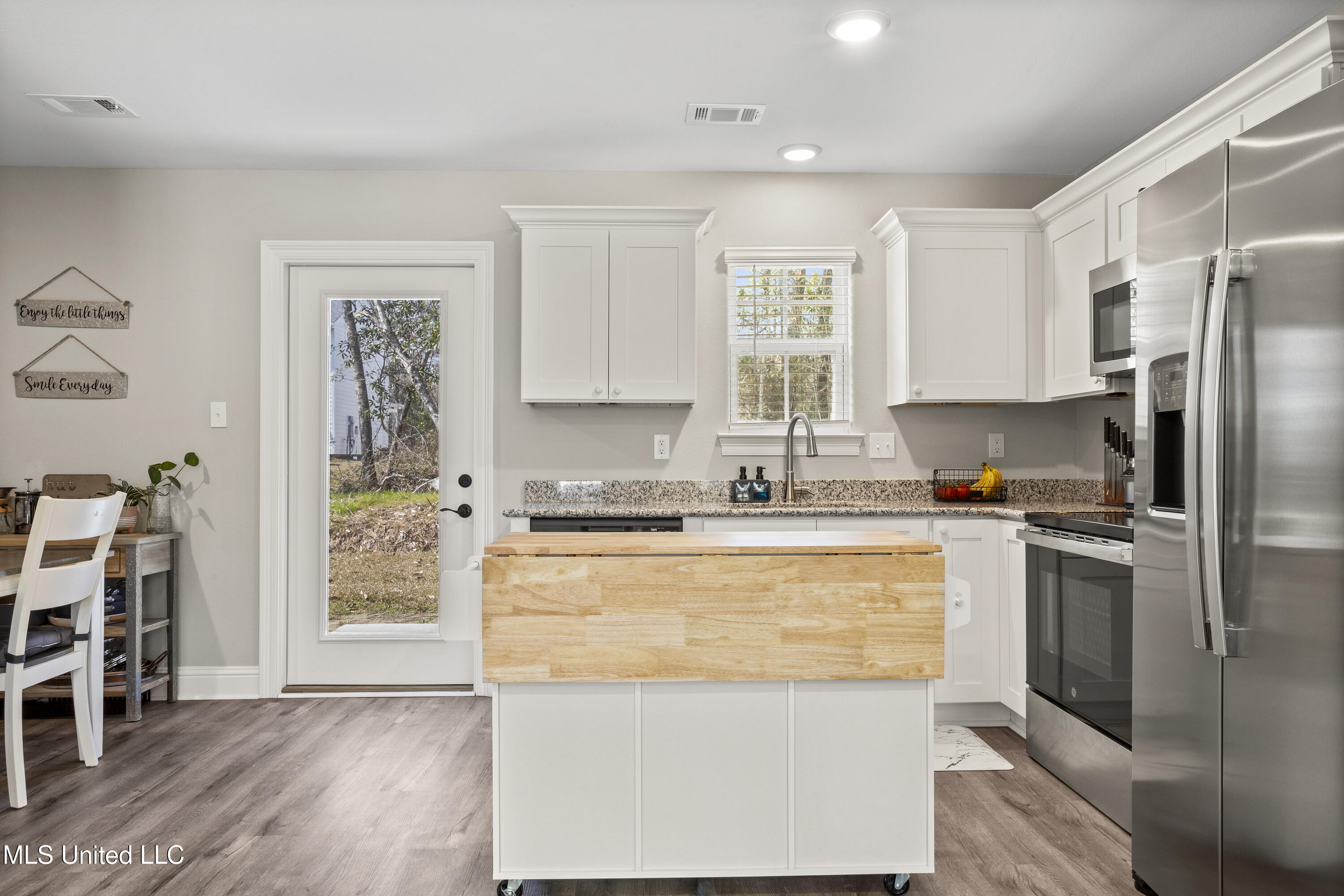 13281 Kelly Street Gulfport, MS 39503 - Photo 7 of 23 007