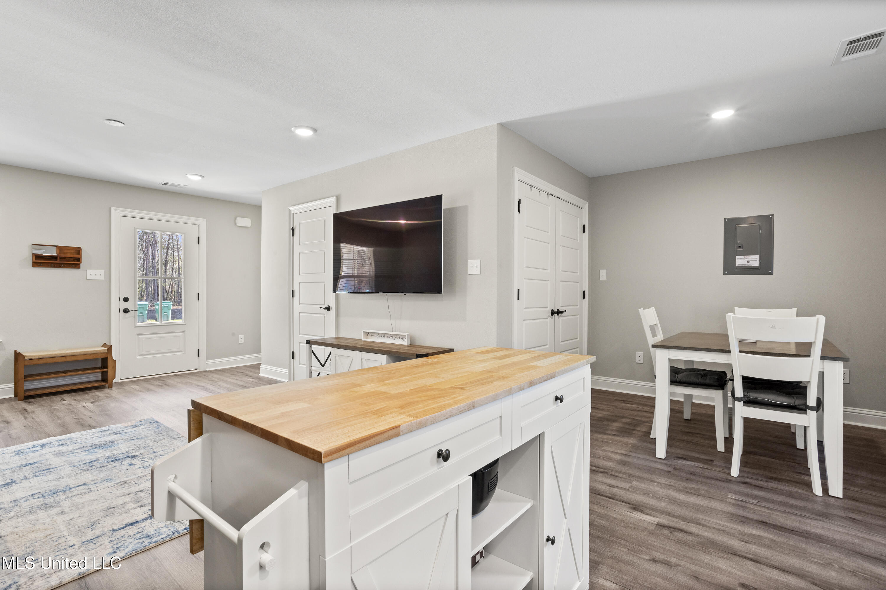 13281 Kelly Street Gulfport, MS 39503 - Photo 10 of 23 010