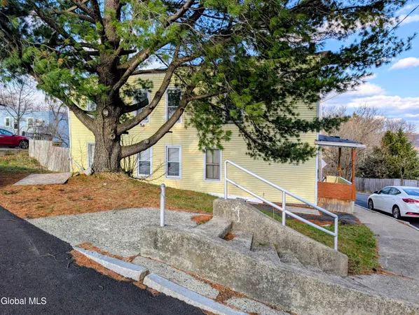 $226,500 | 21 Morris Street, Cohoes, NY 12047