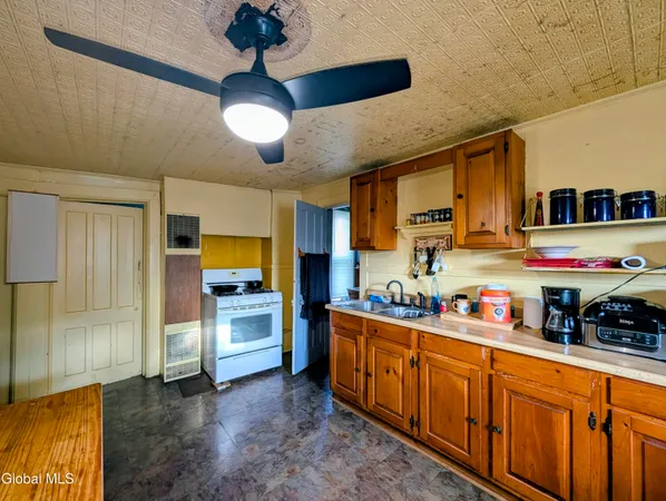 $226,500 | 21 Morris Street, Cohoes, NY 12047