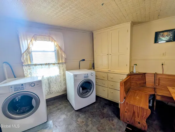 $226,500 | 21 Morris Street, Cohoes, NY 12047