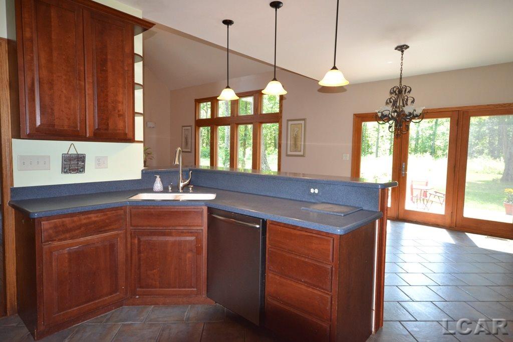 3220 Obrien Road Stockbridge, MI 49285 - Photo 10 of 52 31391004-9.JPG