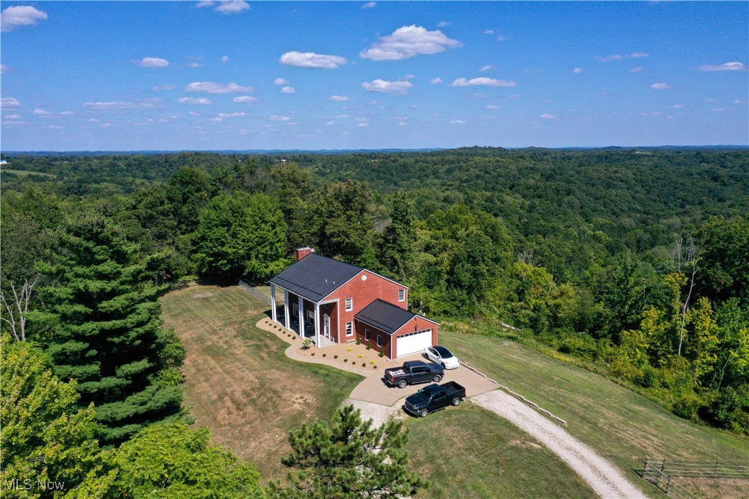 10084 Cadiz Road Cambridge, OH 43725 - Photo 4 of 50
