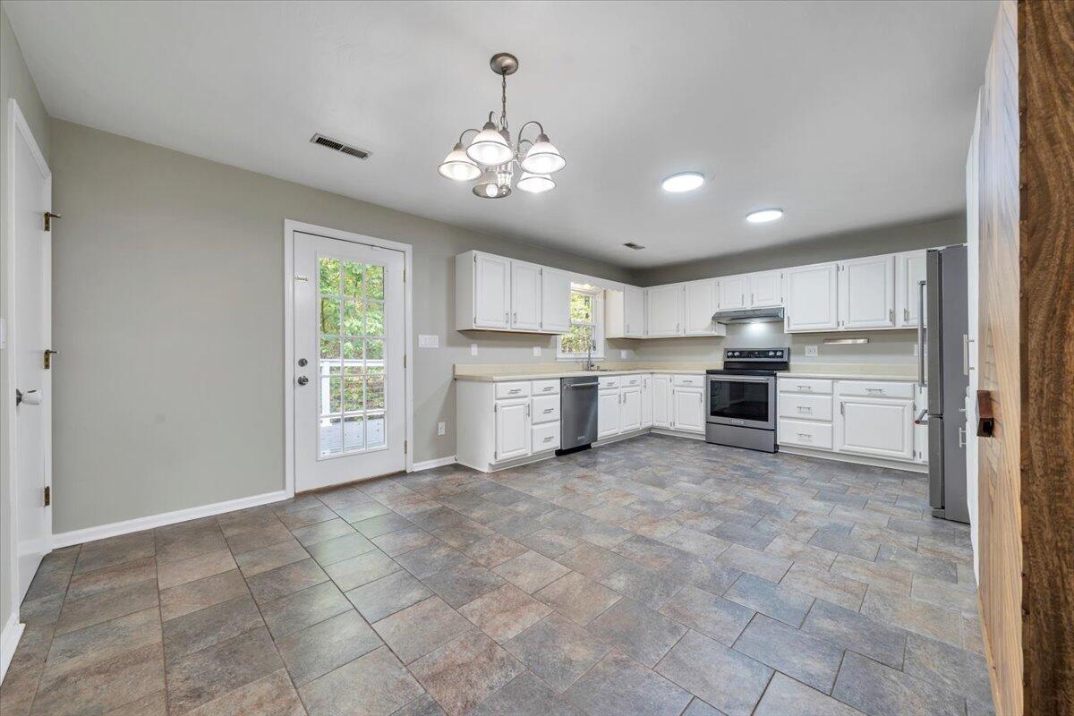 991 Blue Ridge Drive Blue Ridge, VA 24064 - Photo 16 of 52 10-MIB01471