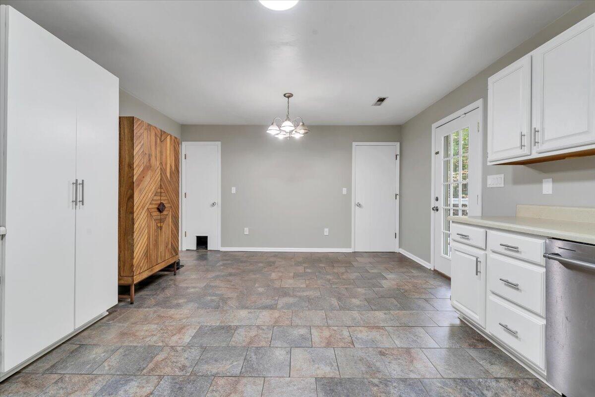 991 Blue Ridge Drive Blue Ridge, VA 24064 - Photo 19 of 52 15-MIB01489