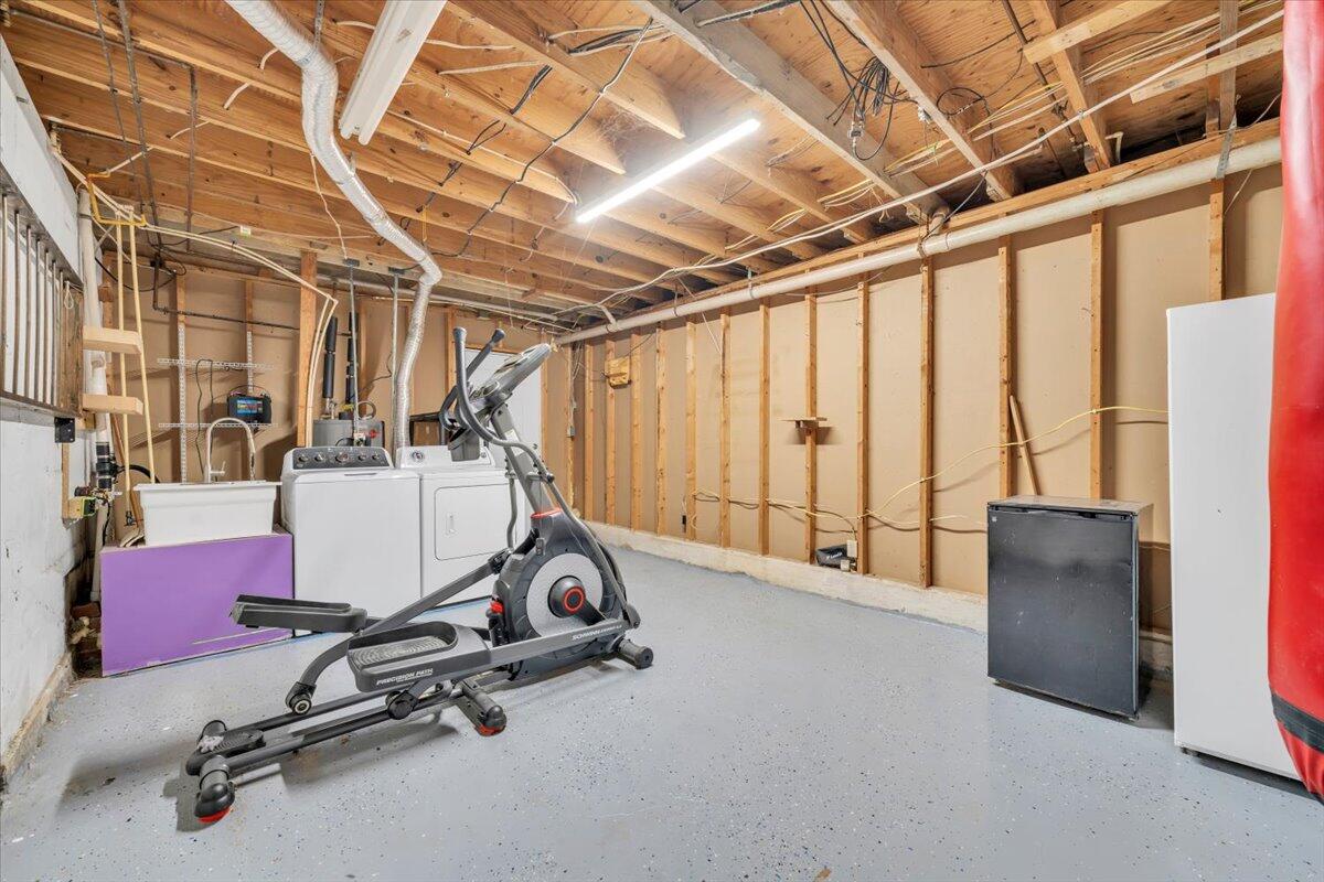 991 Blue Ridge Drive Blue Ridge, VA 24064 - Photo 41 of 52 38-MIB01522