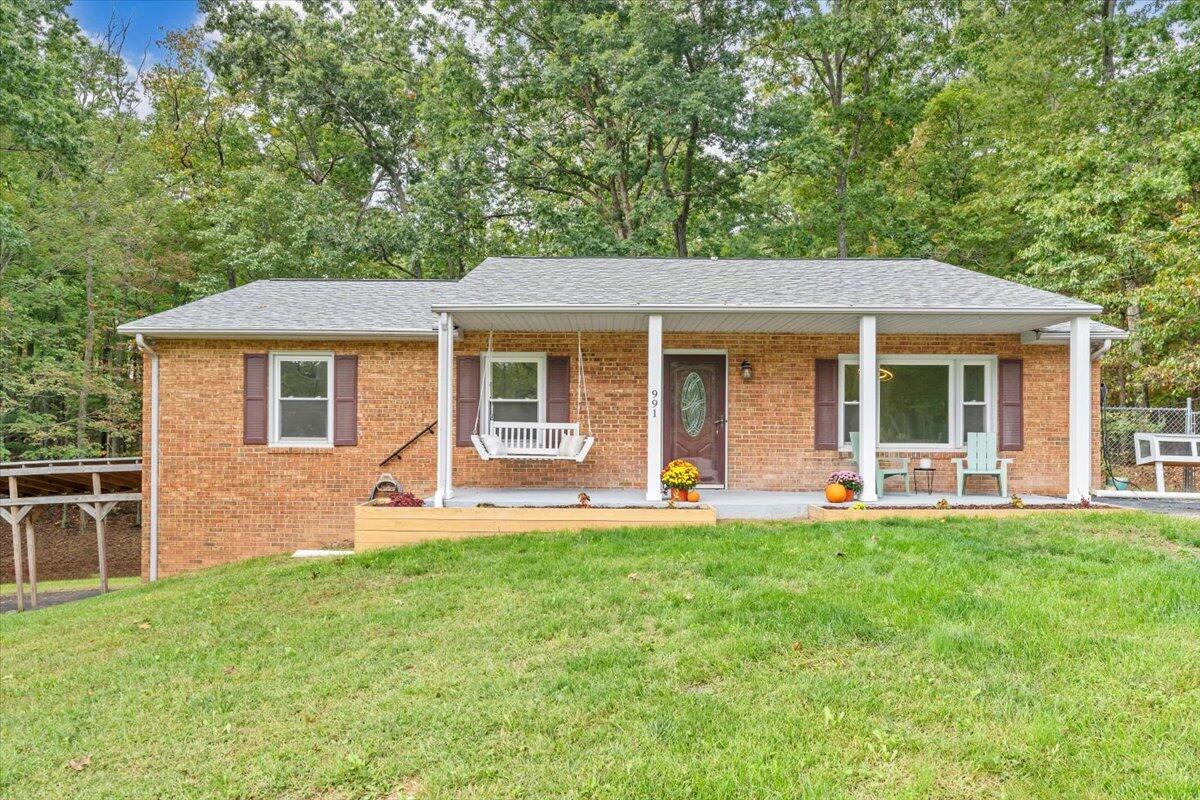 991 Blue Ridge Drive Blue Ridge, VA 24064 - Photo 5 of 52 02-MIB01594