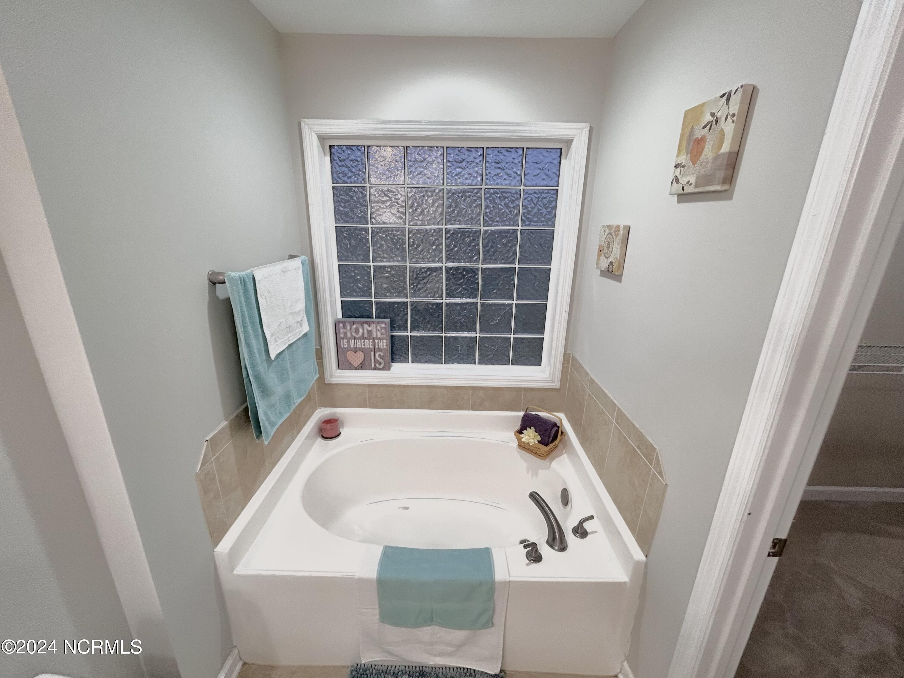341 Old Dam Road Jacksonville, NC 28540 - Photo 29 of 45 Soaking Tub