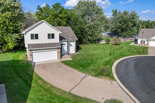 $359,900 | 291 Appleblossom Lane, Shakopee, MN 55379