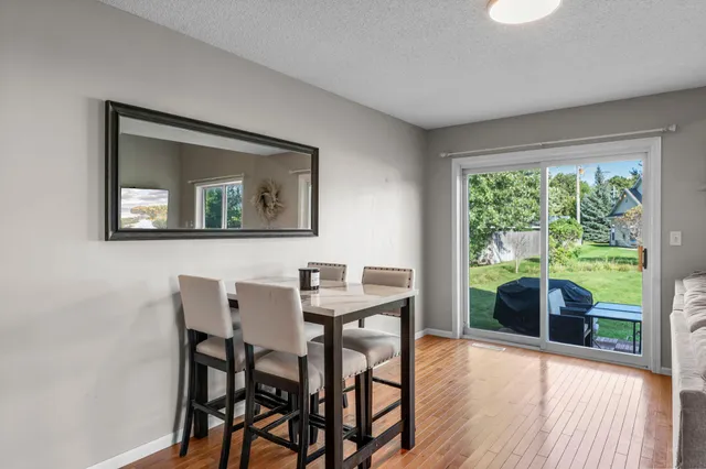 $359,900 | 291 Appleblossom Lane, Shakopee, MN 55379