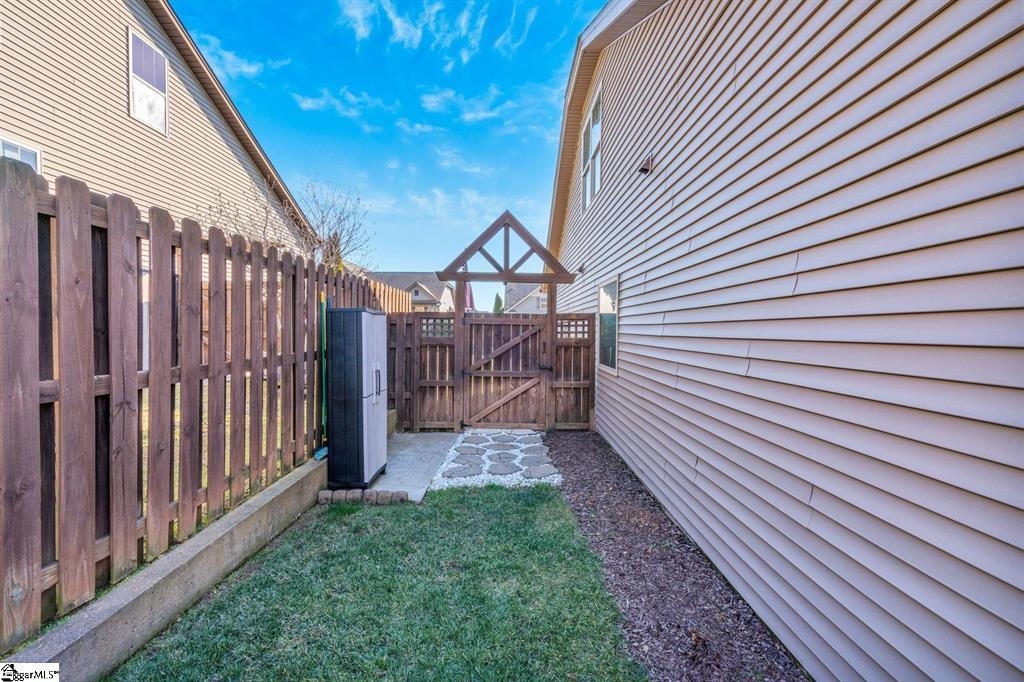 708 Wynborne Lane Moore, SC 29369 - Photo 31 of 35