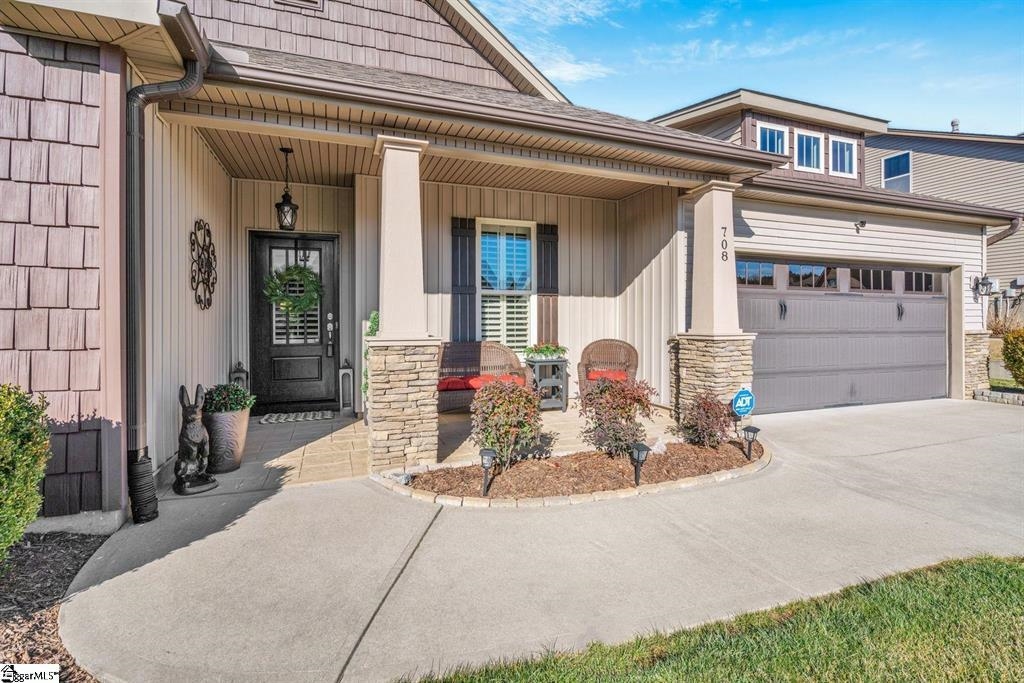 708 Wynborne Lane Moore, SC 29369 - Photo 4 of 35