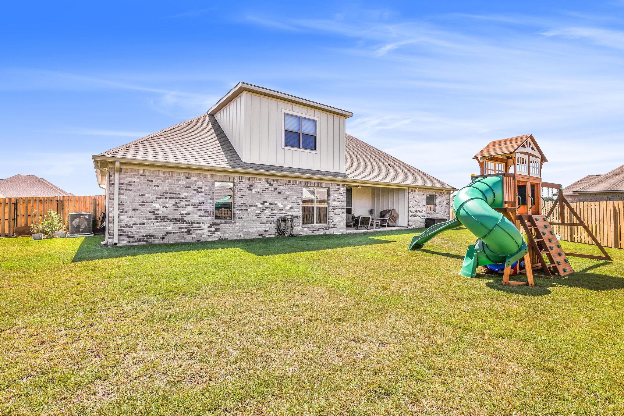 266 Hemlock Drive Fairhope, AL 36532 - Photo 3 of 37