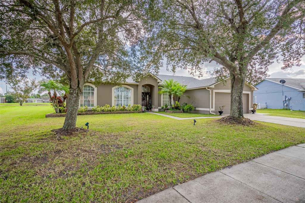 2829 Middleton Circle Kissimmee, FL 34743 - Photo 1 of 1