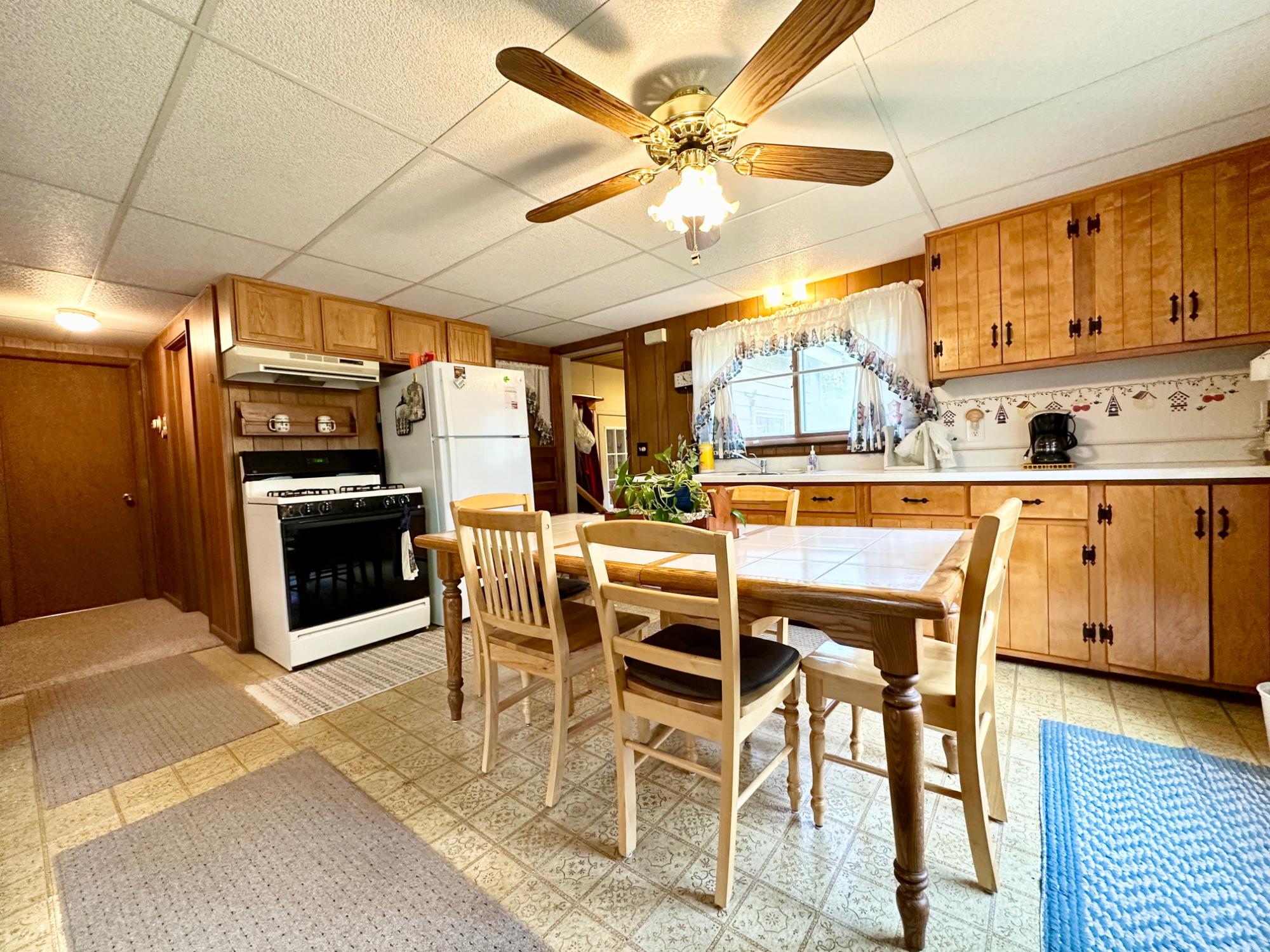 N11958 Pratt Road Elcho, WI 54428 - Photo 13 of 25 Gallery Image 13