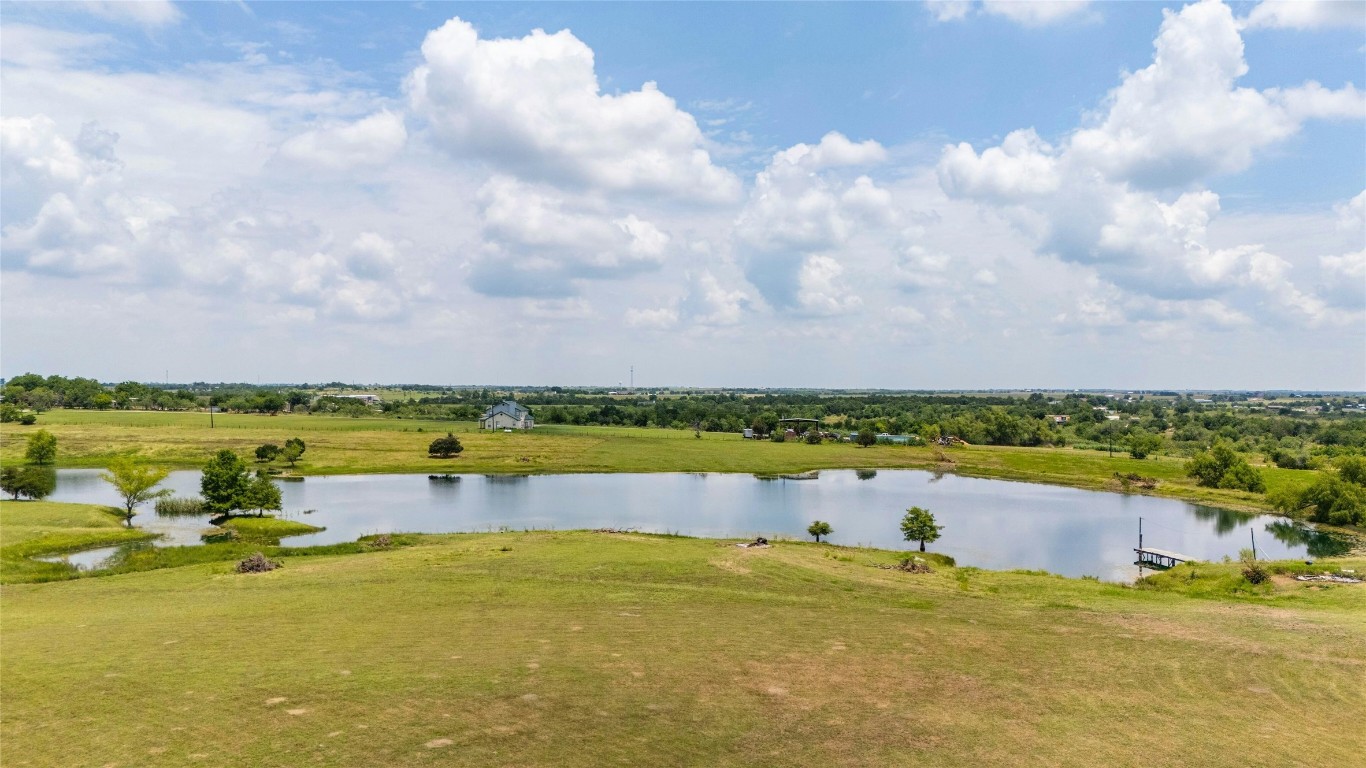 15911 Schmidt Loop Manor, TX 78653 - Photo 8 of 37