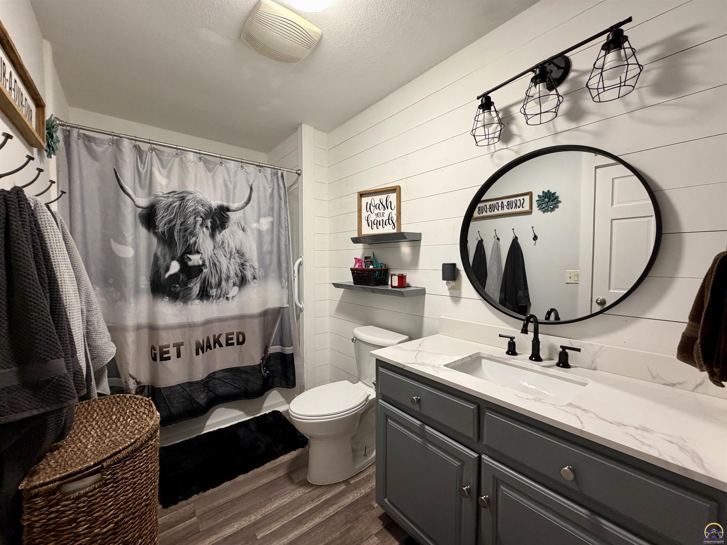 7030 Northwest Valencia Road Silver Lake, KS 66539 - Photo 21 of 34