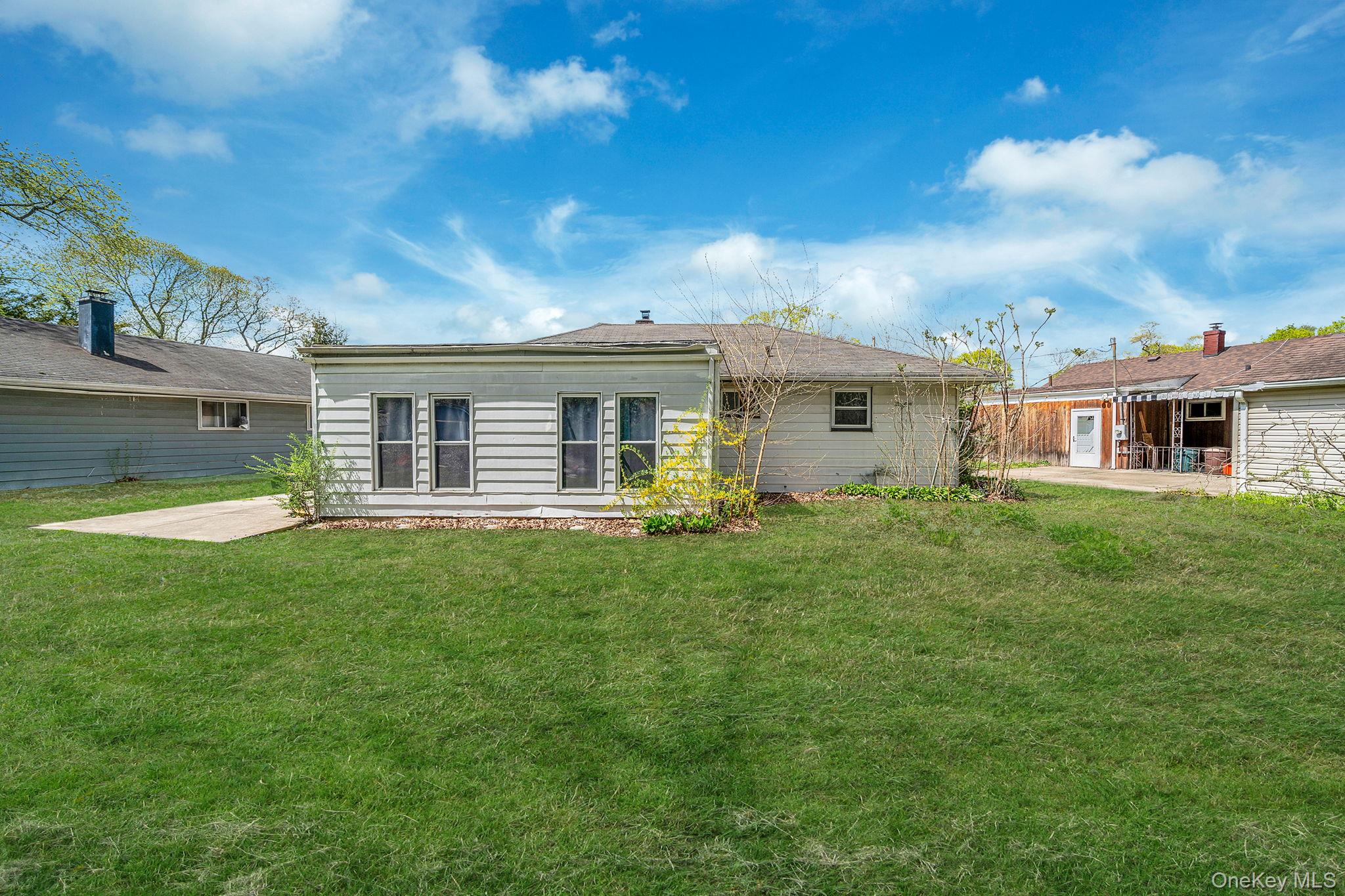 243 Coventry Road South West Hempstead, NY 11552 - Photo 3 of 12
