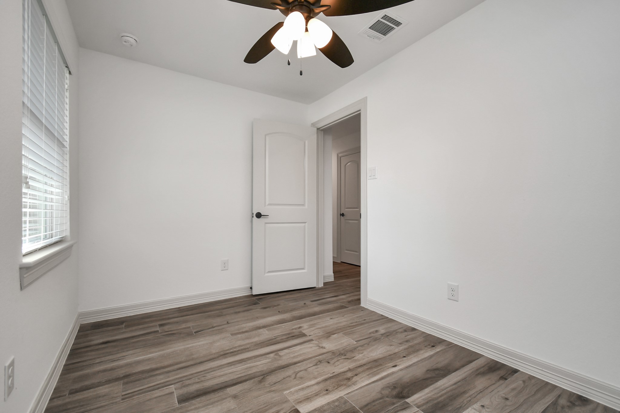 1805 East Avenue Katy, TX 77493 - Photo 24 of 40