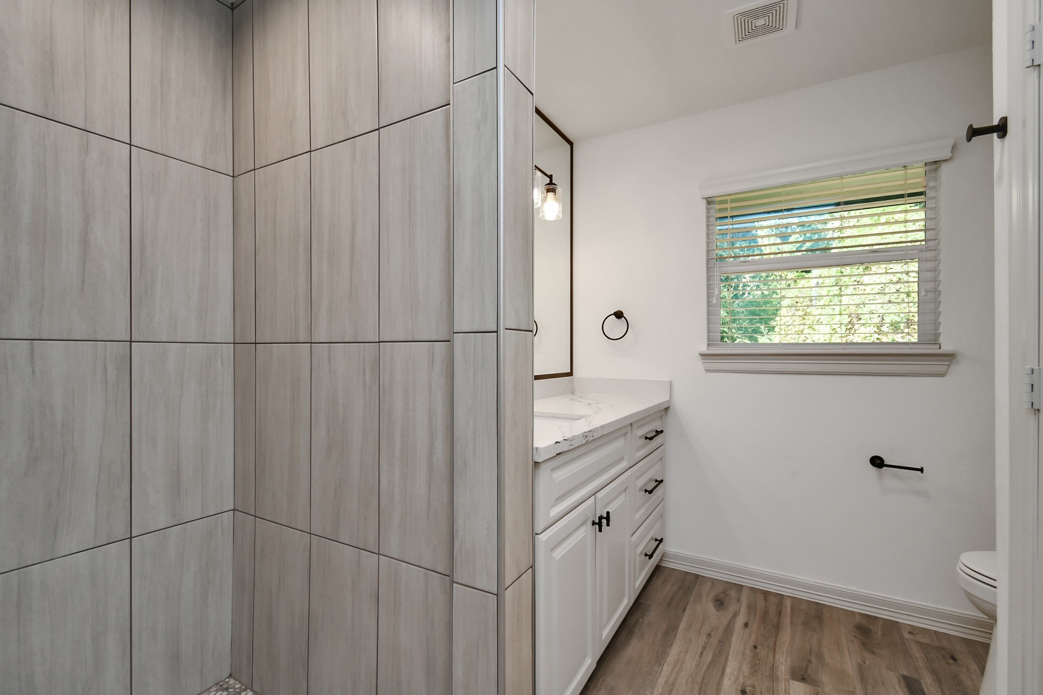 1805 East Avenue Katy, TX 77493 - Photo 36 of 40