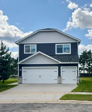 $349,900 | 970 York Court, Brainerd, MN 56401