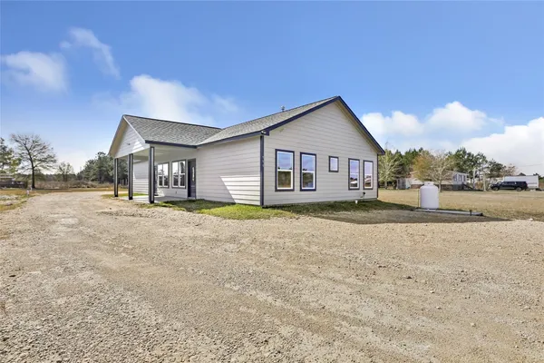 $1,200 | 111 County Road 5122, Unit B, Cleveland, TX 77327